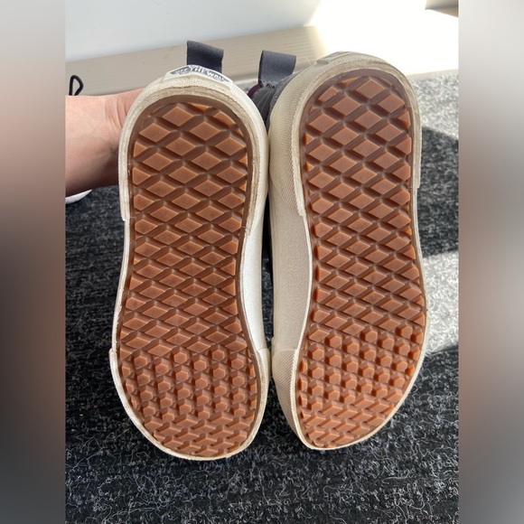 High tops‎ vans size 5 - Picture 4 of 4